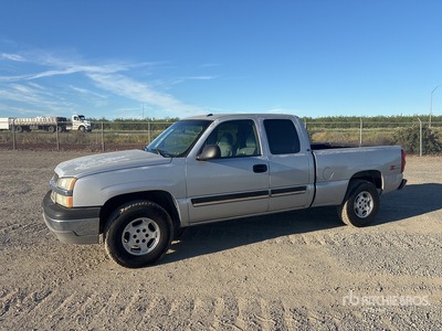 2003 Chevrolet Silverado 1500 Z71 4x4 Extended Cab Pickup