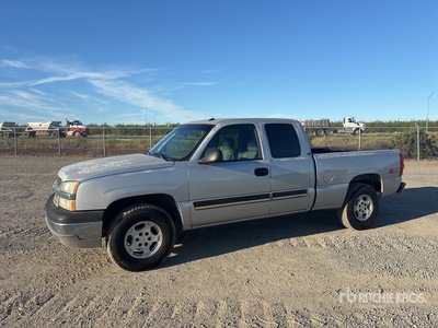 2003 Chevrolet Silverado 1500 Z71 4x4 Extended Cab Pickup