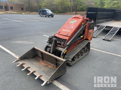 2009 Ditch Witch SK752 Mini Compact Track Loader