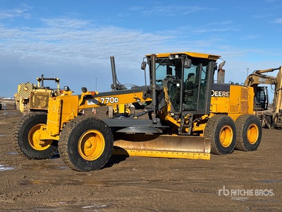 2005 John Deere 770D Równiarka silnikowa