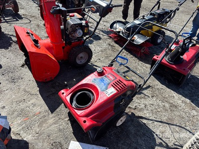 2016 Toro Power Clear 721 21 in Snow Blower