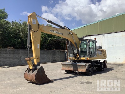 2013 New Holland WE210 حفارة بعجلات