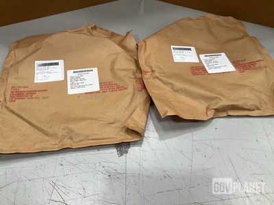 (2) FBC Enterprises 7451FT-160-P3 Packing Retainers