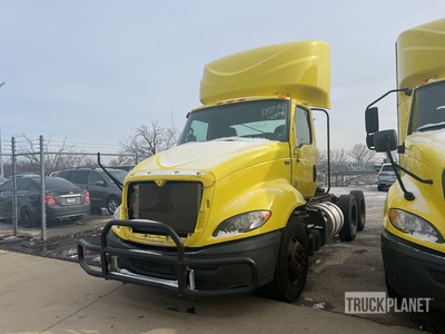 2018 International RH613 6x4 Day Cab Prime Mover