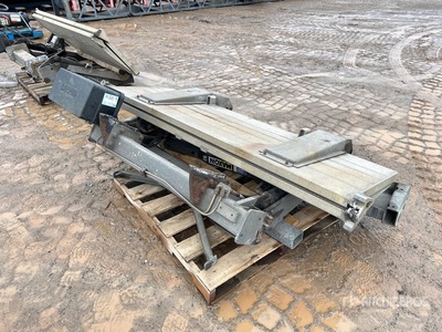 Maxon TE-33L 89 in Hydraulic Lift Gate