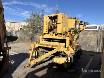 Lincoln 660H Windrow Elevator