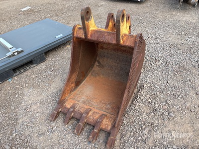 Woods 5996224 24 in Backhoe Loader Bucket