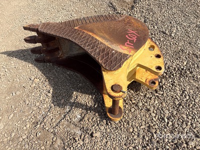 Gannon 12 in Backhoe Loader Bucket