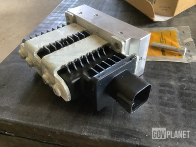 (1) Vehicular Strut Assembly, (1) Hydraulic-Pneumatic Actuator & Assorted Items