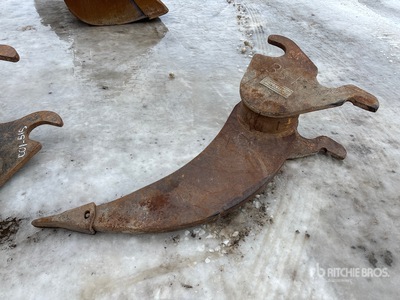 Finning 58 in Q/C Excavator Ripper