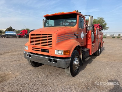 1993 International 8100 4x2 Service Truck