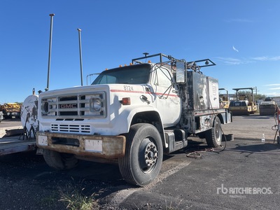 1984 GMC C7D 4x2 Lube Truck