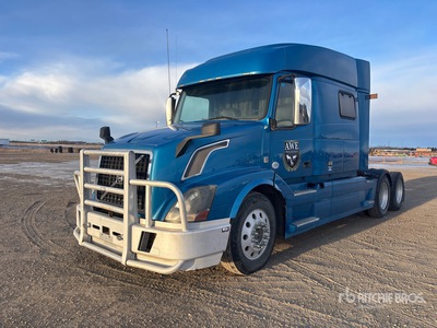 2014 Volvo VNL 6x4 Ciągnik siodłowy T/A z kabiną sypialną