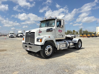 2013 Western Star 4700 4x2 S/A Day Cab Truck Tractor