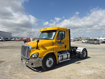 2013 Freightliner Cascadia 125 4x2 S/A Dagcabine Trekker