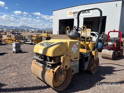 2005 Cat CB224E Double Drum Roller