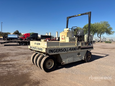 1992 Ingersoll Rand PT-120R 9 Wheel Pneumatic Roller