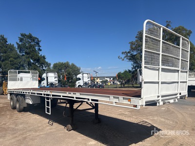 1975 McGrath 12.3 m Bogie/A Remolque caja abierta