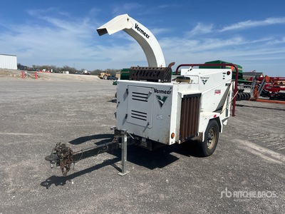 2016 Vermeer BC1000XL Tow-Behind Wood Chipper