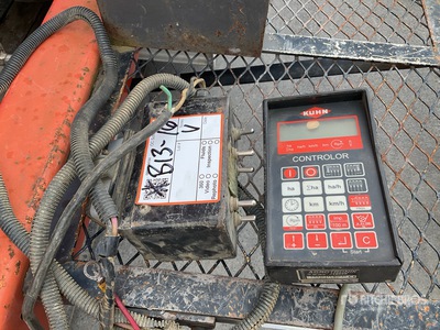 Khun Maxima 12 rows Planter