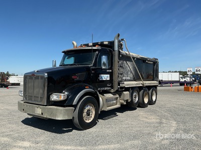2023 Peterbilt 567 8x4 Camion à benne basculante Tri/E