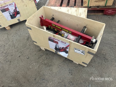 Quantity of (2) 2025 STARVOX JB80T-2 Air/Hydraulic Floor Gato (Unused)