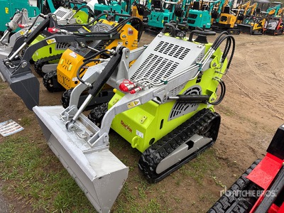 2025 STARVOX SV-480 Mini Ride on Compact Track Loader (Unused)