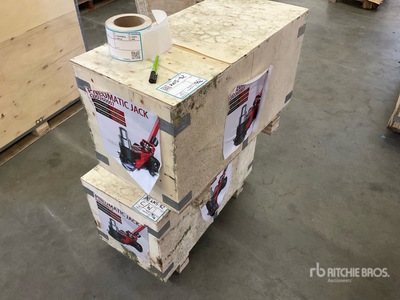 2025 STARVOX JB80T-2 Qty(2) AIR/HYDRAULIC FLOOR Jack (Unused)