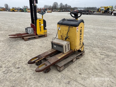 1998 Hyster P2.2 Palettenheber