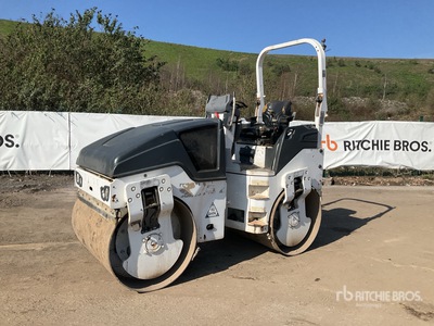 2015 Bomag BW135AD-5 Rodillo Tándem