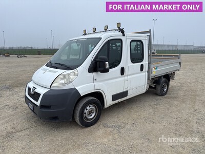 2013 Peugeot Boxer 4x4 Crew Cab Camion à Plateau