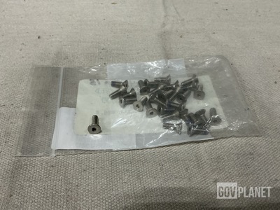 (28) 8623600-36 Screws