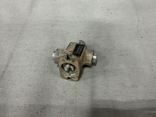 Northrop Grumman 128H10107-1 Lift-Check Valve