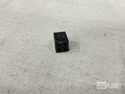 Sikorsky Aircraft 70902-84851-117 Push Switch