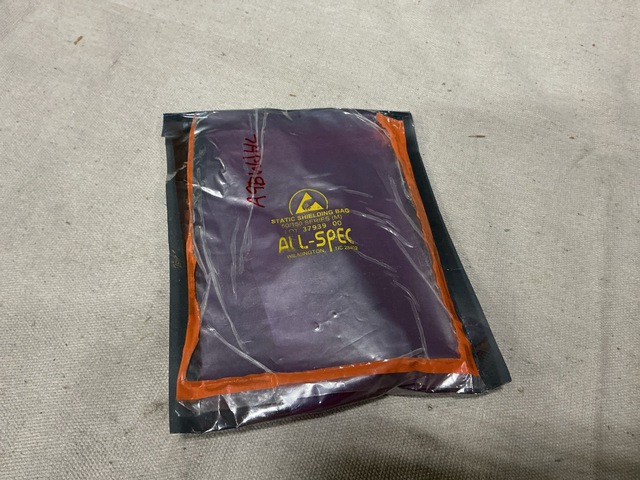 Sikorsky Aircraft 65912-01206-104 Push Switch