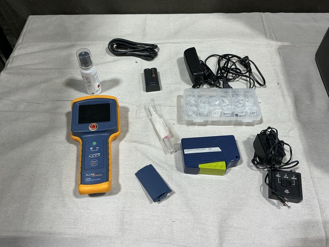 Fluke FT630 Video Fiber Inspector Pro Microscope