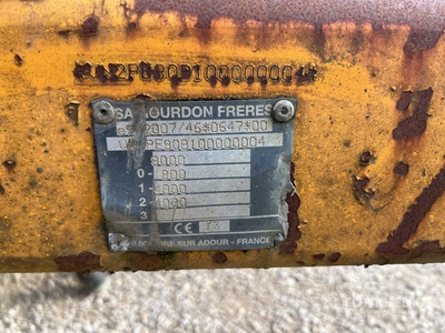 2013 GOURDON PE80 T/A Remorque Plateau Flatbed Trailer (Inoperable)