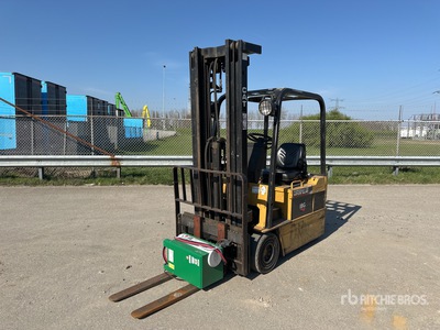 1992 Cat F30 1500 kg Heftruck