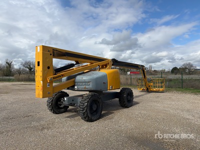 2015 Haulotte HA260PX 4WD Nacelle Articulee Articulating Boom Lift