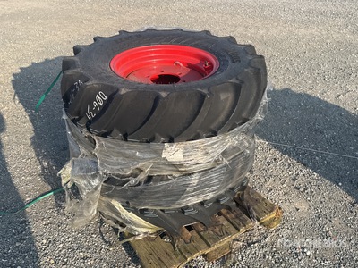 Quantity of (2) Mitas AC65N 420/65R20 Ruedas