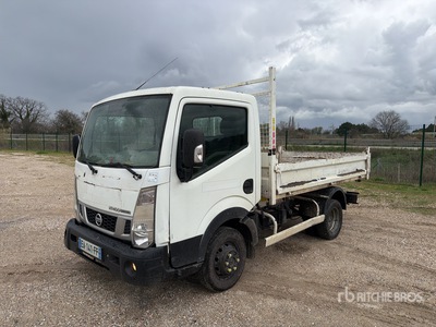 2016 Nissan Cabstar NT400 4x2 Camion Benne Camion à benne basculante