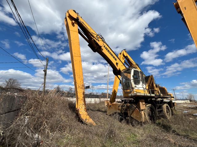 2010 Liebherr A944CHD Wheel Material Handler