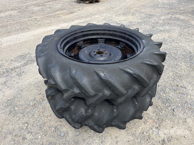 Quantity of (2) fits FordTractor 2000t/m 7000 Wheels