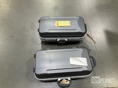 (9) Canon 200-400 Lens Cases