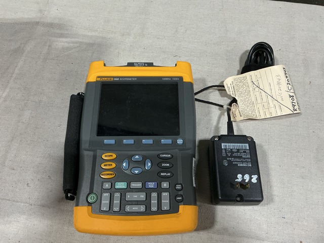 Fluke 196B Scope Meter