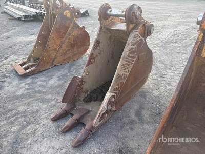 Cat 24 in Digging Godet de pelleteuse