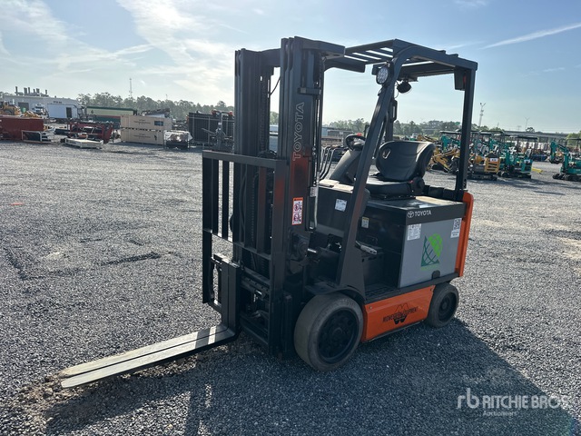 2011 Toyota 8FBCU25 4400 lb Electric Forklift