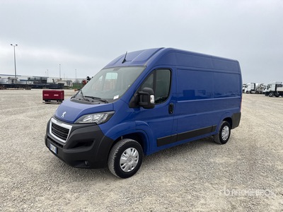 2022 Peugeot Boxer 333 L2H2 2.2 BLUEHDI 140CV SES Camion fourgon