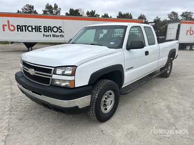 2007 Chevrolet Silverado 2500HD 4x2 Extended Cab Pickup