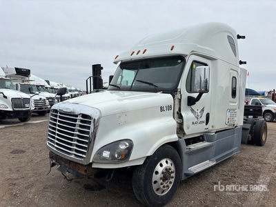 2016 Freightliner Cascadia 125 6x4 T/A Sleeper Truck Tractor